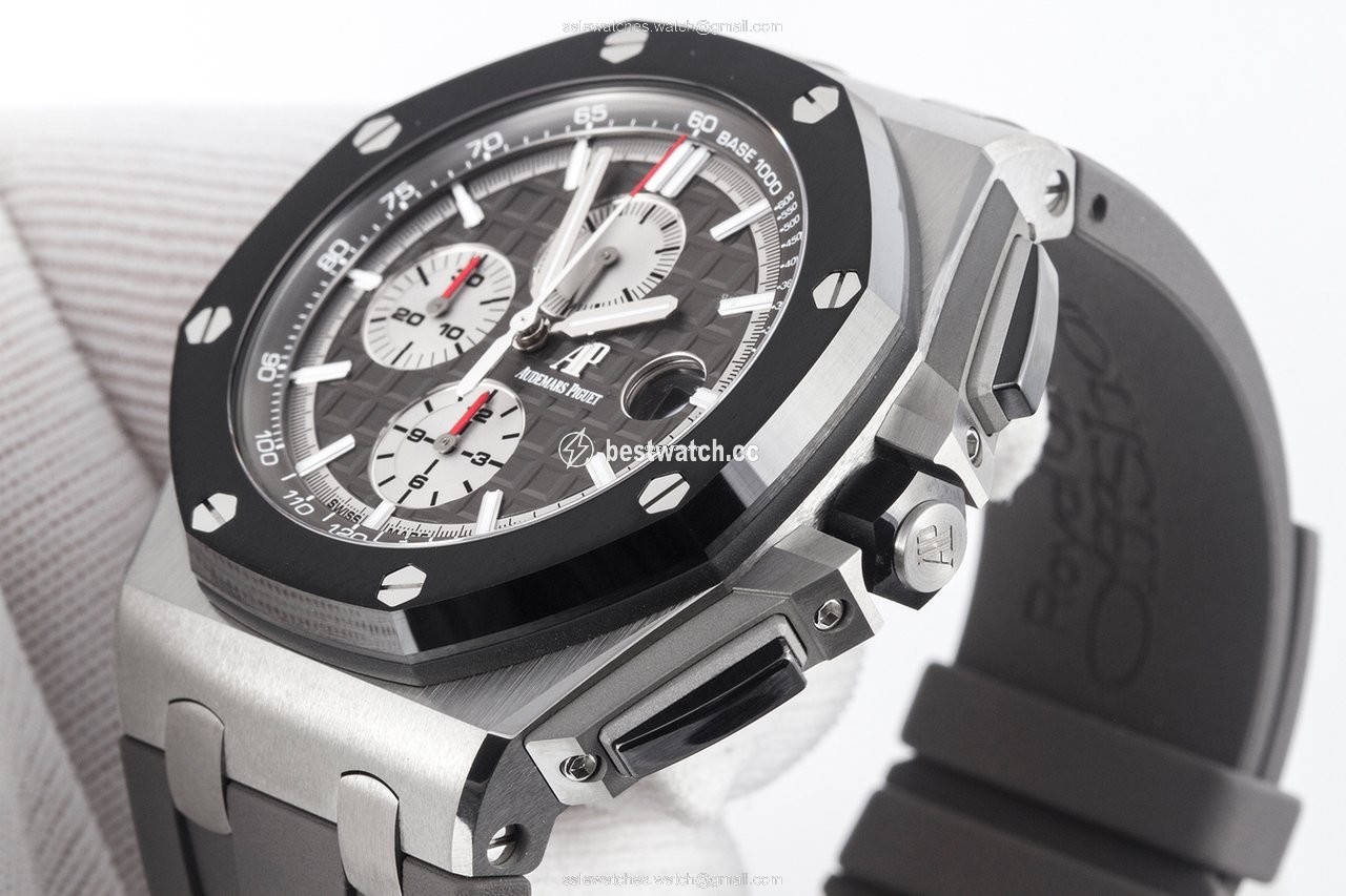 Audemars Piguet Royal Oak Offshore Chronograph Mens watch Unisex Automatic Titanium 26400IO.OO.A004CA.01 3
