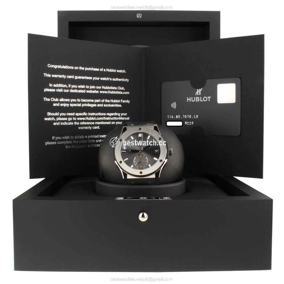 IMG_9086 Hublot Classic Fusion Mens watch Unisex Manual winding Titanium 516NX7070LR 3