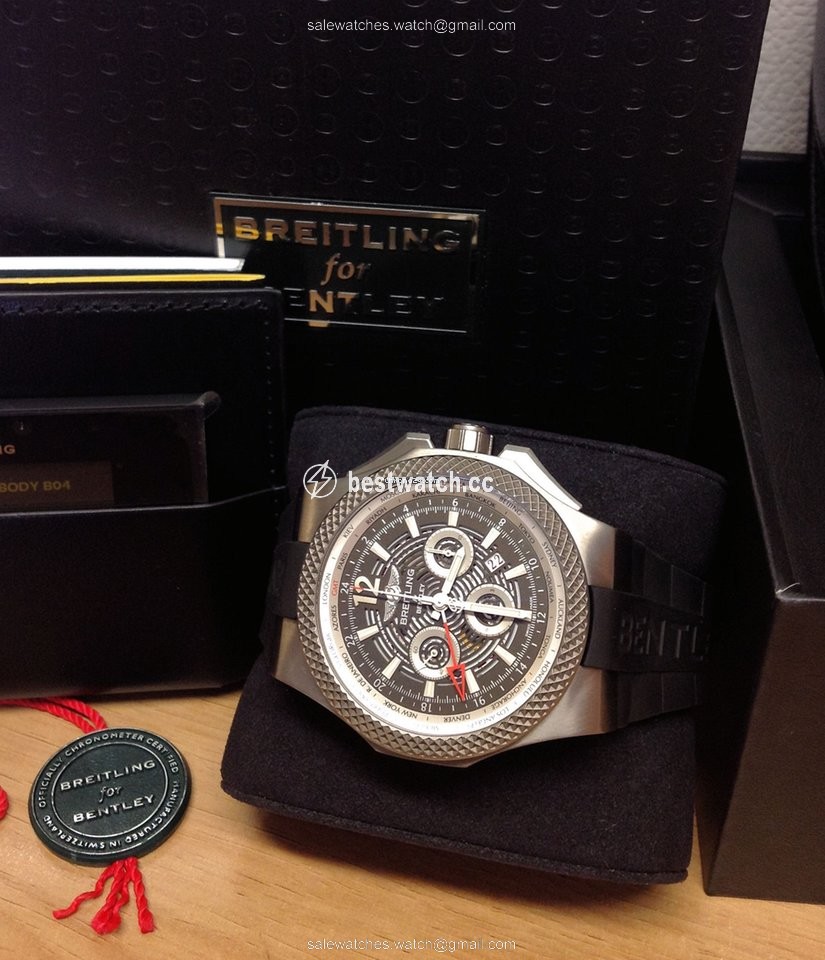 IMG_9086 Breitling Bentley GMT Mens watch Unisex Automatic Titanium EB0432 3
