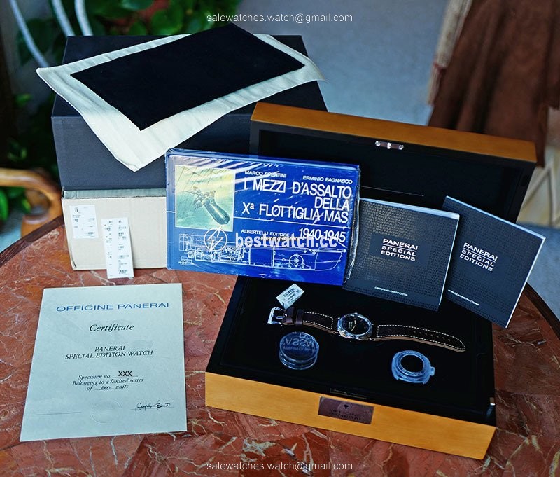 Panerai Special Editions Manual winding PAM 685 3