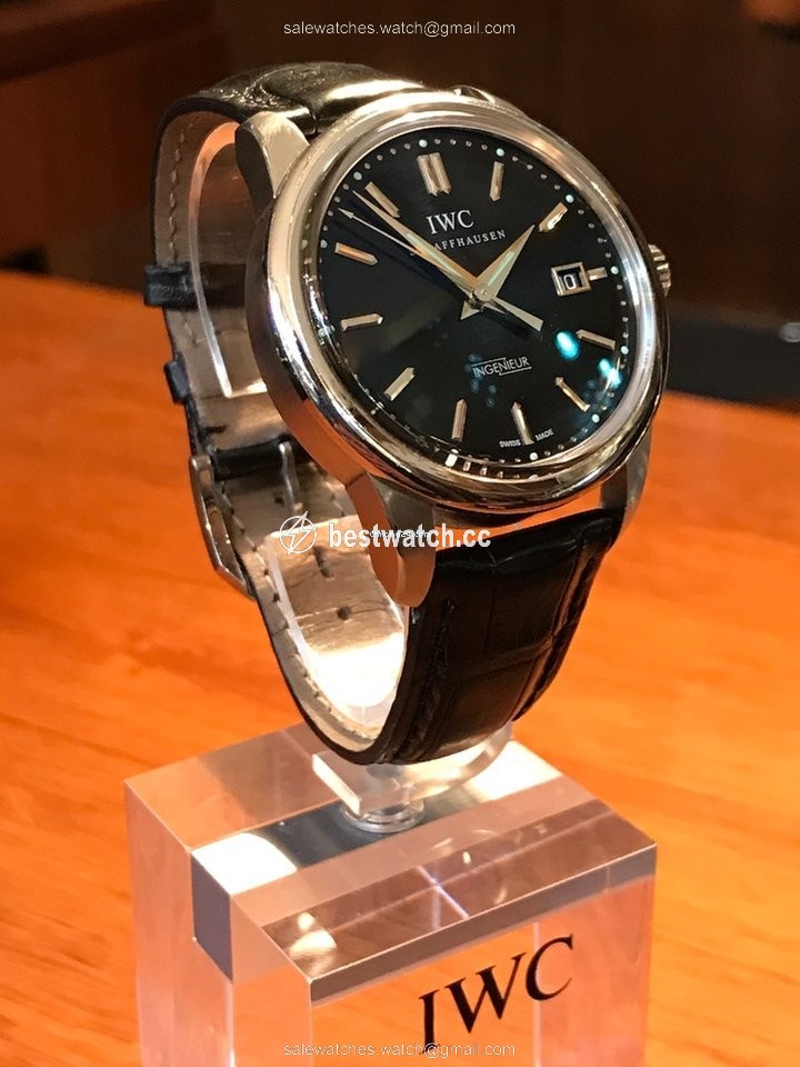 IMG_9086 IWC Ingenieur Automatic Automatic Steel IW3233 3
