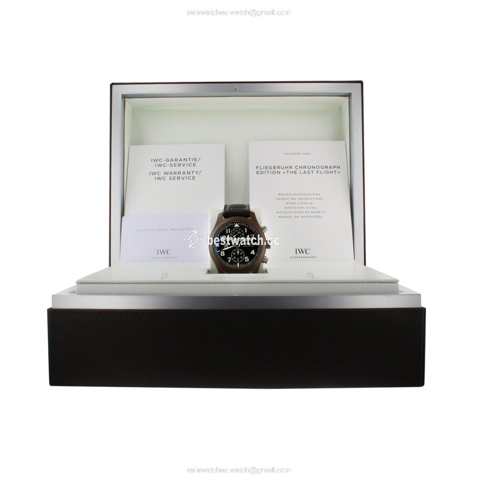 IWC Pilot Chronograph Mens watch Unisex Automatic Ceramic IW388004 3