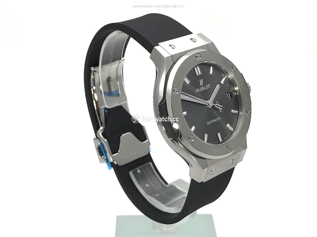IMG_9086 Hublot Classic Fusion Racing Grey Mens watch Unisex Automatic Titanium 565.NX.7071.RX 3