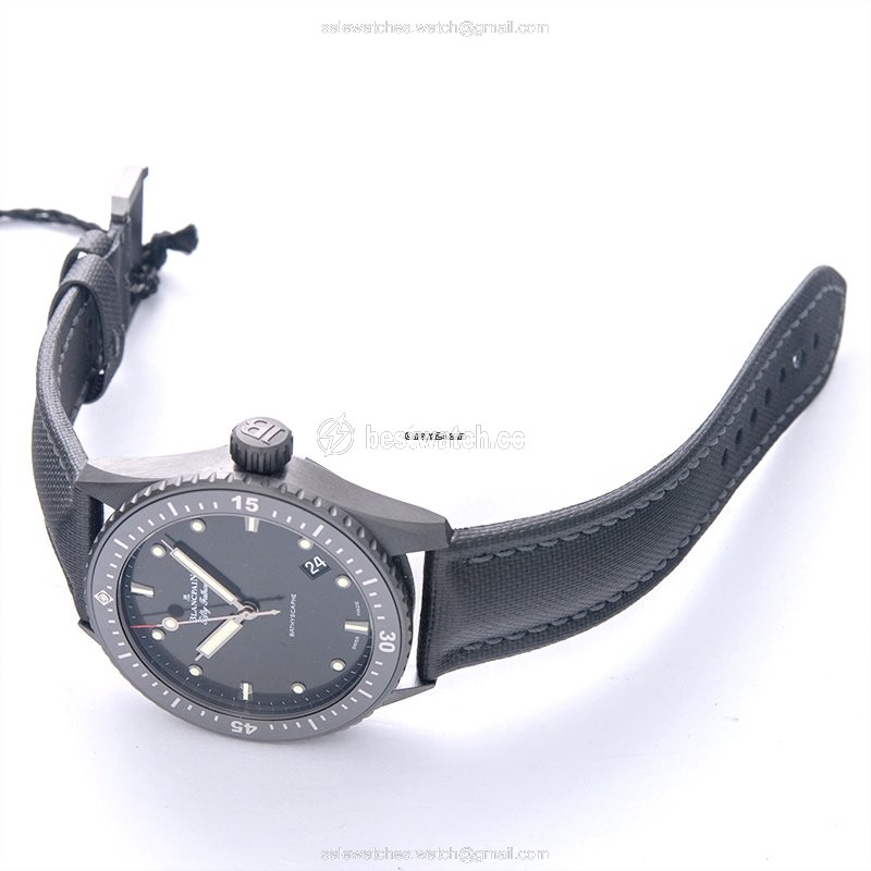 IMG_9086 Blancpain Fifty Fathoms Bathyscaphe Mens watch Unisex Automatic Ceramic 5000-0130-B52 A 3