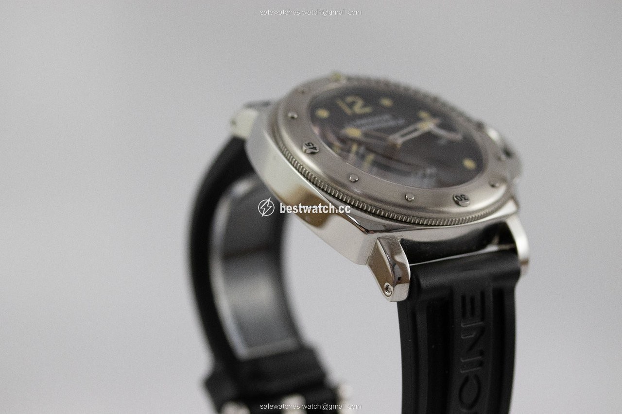 IMG_9086 Panerai Luminor Submersible Mens watch Unisex Automatic Steel OP6561 3