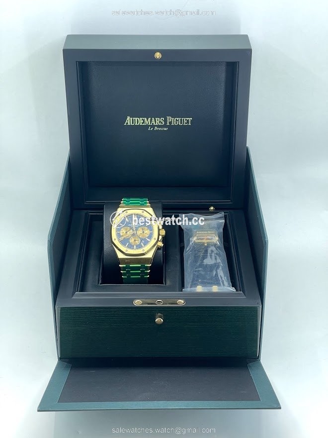 IMG_9086 Audemars Piguet Royal Oak Chronograph Mens watch Unisex Automatic Yellow gold 26331BA.OO.1220BA.01 3
