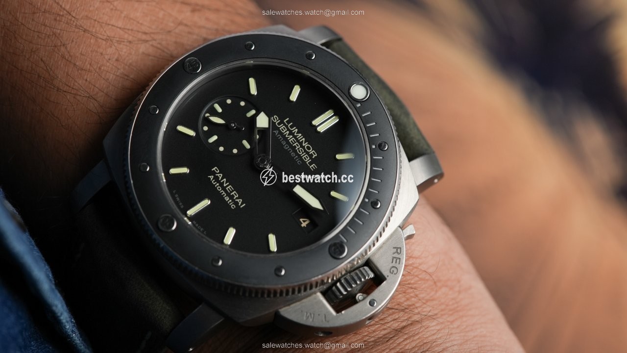 Panerai Luminor Submersible 1950 3 Days Automatic Mens watch Unisex Automatic Titanium PAM 00389 3