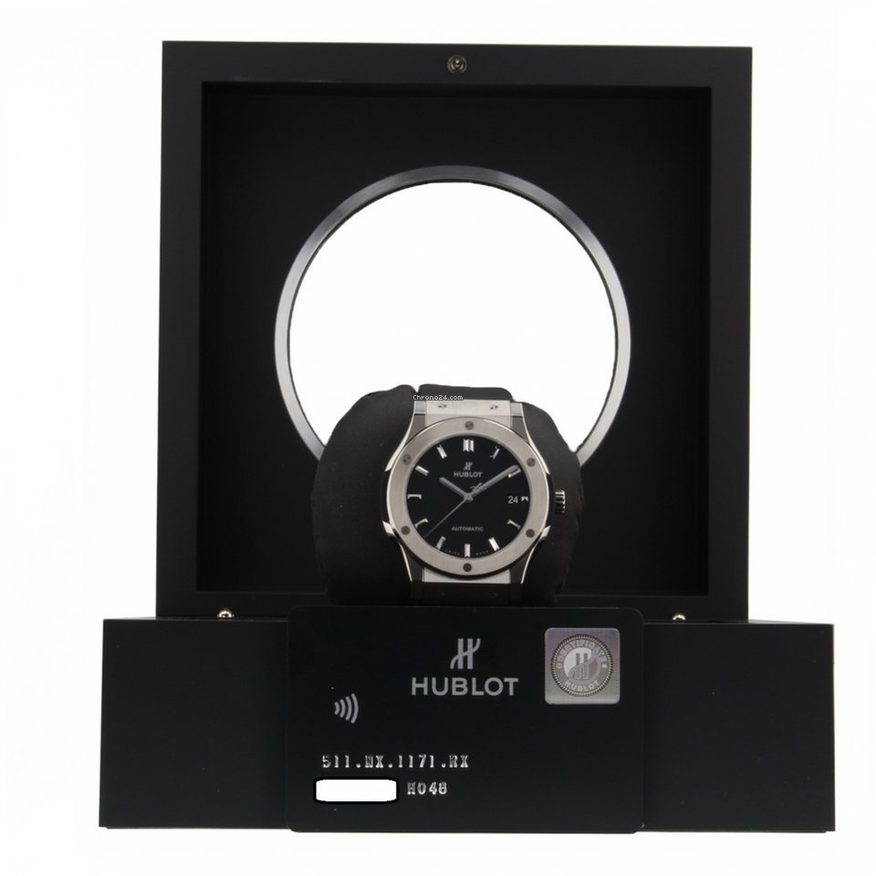 IMG_9081 Hublot Classic Fusion 45, 42, 38, 33 mm Mens watch Unisex Automatic Titanium 511NX1171RX Replica 4