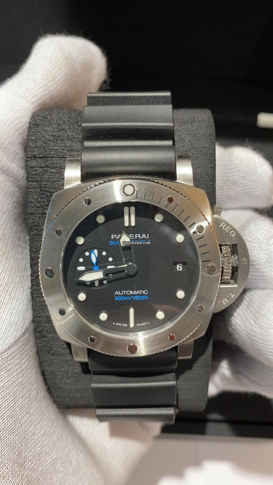 IMG_9081 Panerai Luminor Submersible Mens watch Unisex Automatic Steel PAM 00973 Replica 4