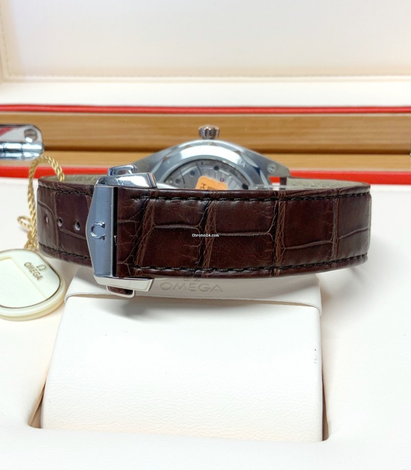 Omega Seamaster Aqua Terra Mens watch Unisex Automatic Gold Steel 220.23.41.21.02.001 Replica 4
