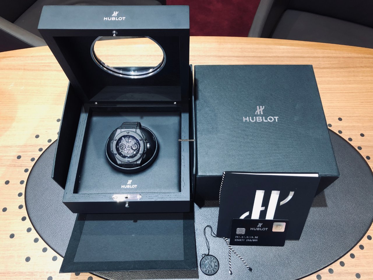 IMG_9081 Hublot King Power Mens watch Unisex Automatic Ceramic 701.CI.0110.RX Replica 4