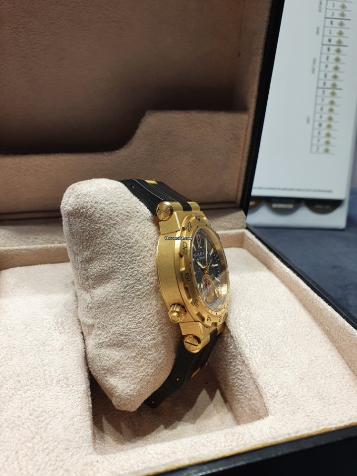 IMG_9081 Bulgari Diagono Mens watch Unisex Automatic Yellow gold DP42 G GMT Replica 4