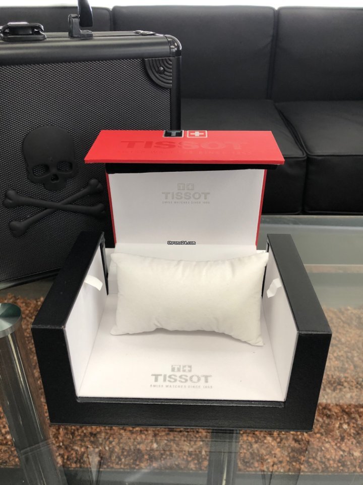 IMG_9081 Tissot Tradition Mens watch Unisex Quartz Steel T063.617.16.057.00 Replica 4