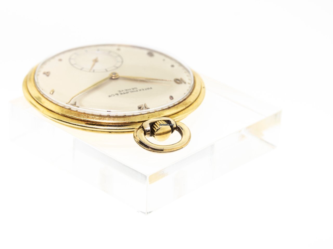 IMG_9081 Patek Philippe Vintage Yellow gold 600 2 Replica 4