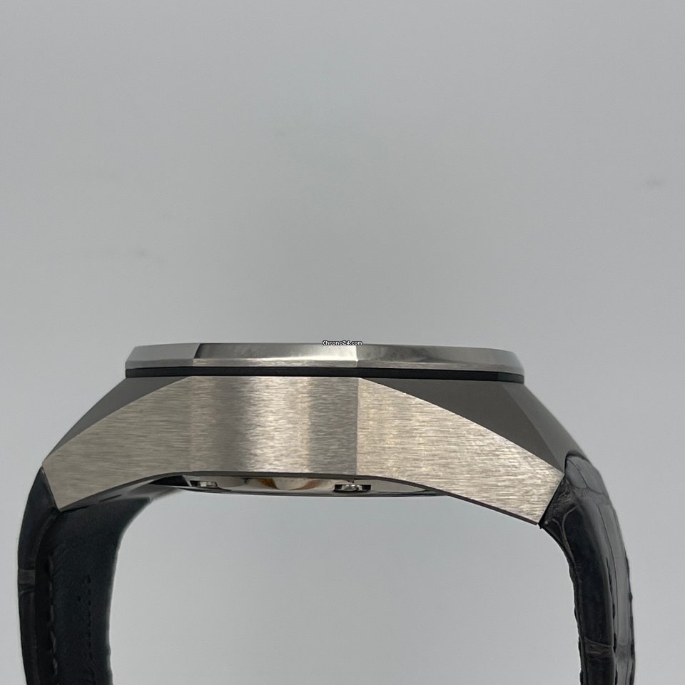 IMG_9081 Audemars Piguet Royal Oak Concept Mens watch Unisex Manual winding Titanium 26589TI.GG.D006CA.01 Replica 4