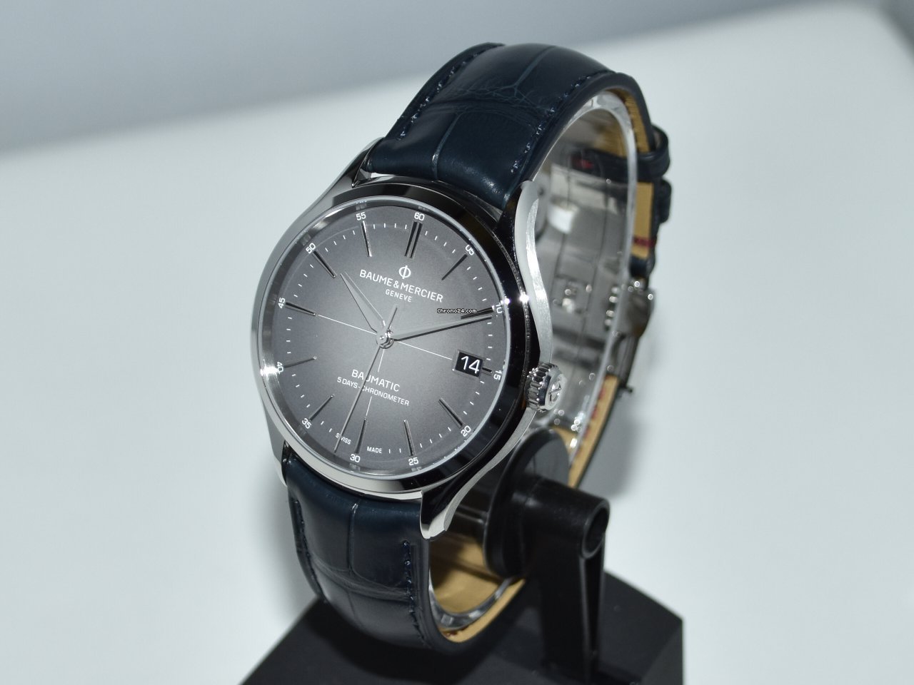 Baume & Mercier Clifton Mens watch Unisex Automatic Steel MOA10550 Replica 4