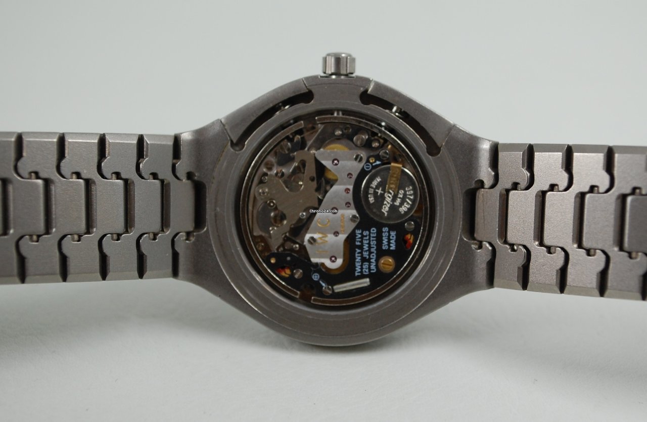 IWC Porsche Design Mens watch Unisex Quartz Titanium IW3748 Replica 4