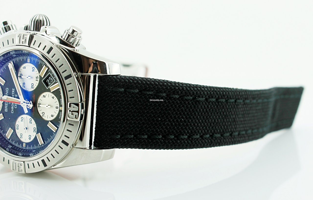 IMG_9081 Breitling Chronomat 44 Airborne Mens watch Unisex Automatic Steel AB01154G BD13 Replica 4