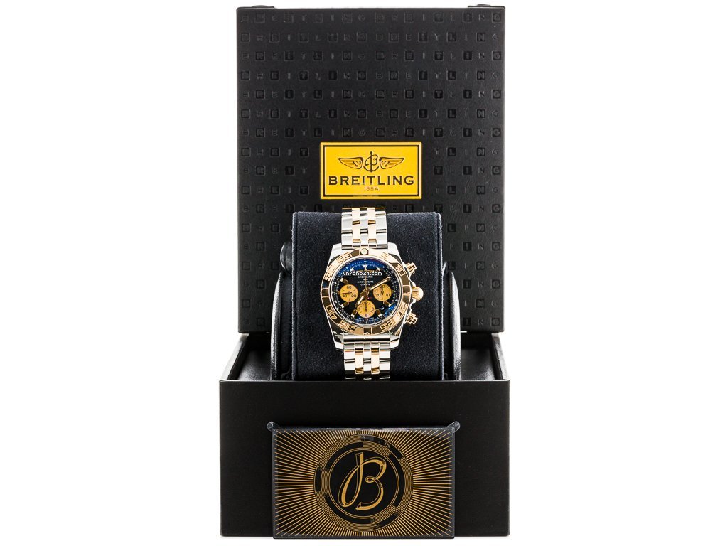IMG_9081 Breitling Chronomat 44 Mens watch Unisex Automatic Gold Steel CB0110121C1C1 Replica 4