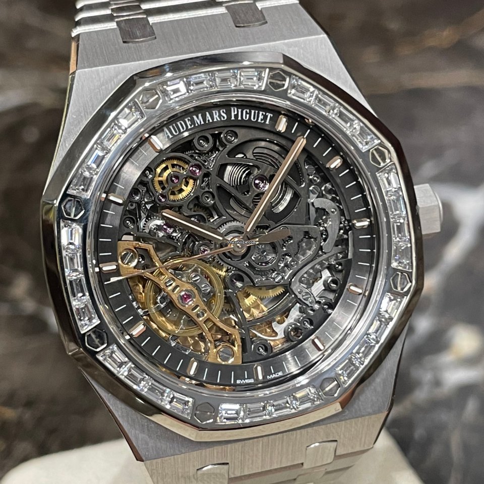 IMG_9081 Audemars Piguet Royal Oak Mens watch Unisex Automatic White gold 15412BC.ZZ.1220BC.01 Replica 4