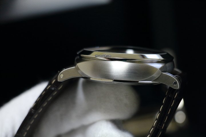IMG_9081 Panerai Luminor Marina 1950 3 Days Automatic Automatic Titanium PAM01351 Replica 4