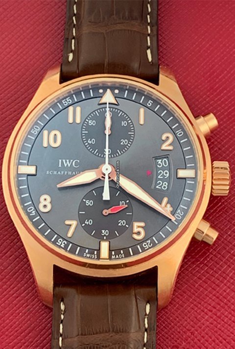 IMG_9081 IWC Pilot Spitfire Chronograph Mens watch Unisex Automatic Rose gold IW3878-03 Replica 4