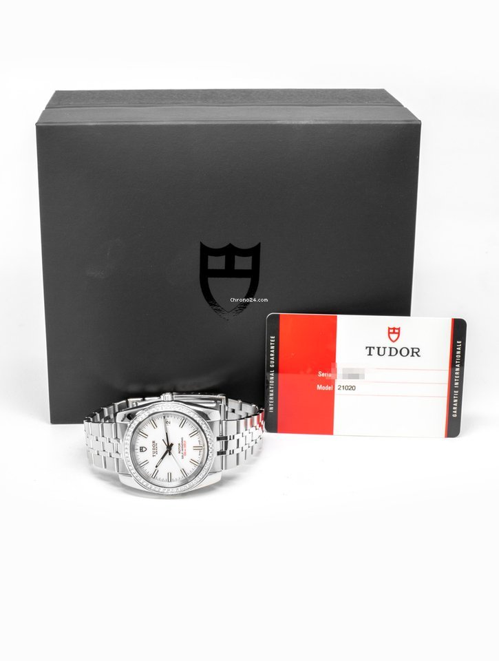 Tudor Classic Mens watch Unisex Automatic Steel 21020 Replica 4
