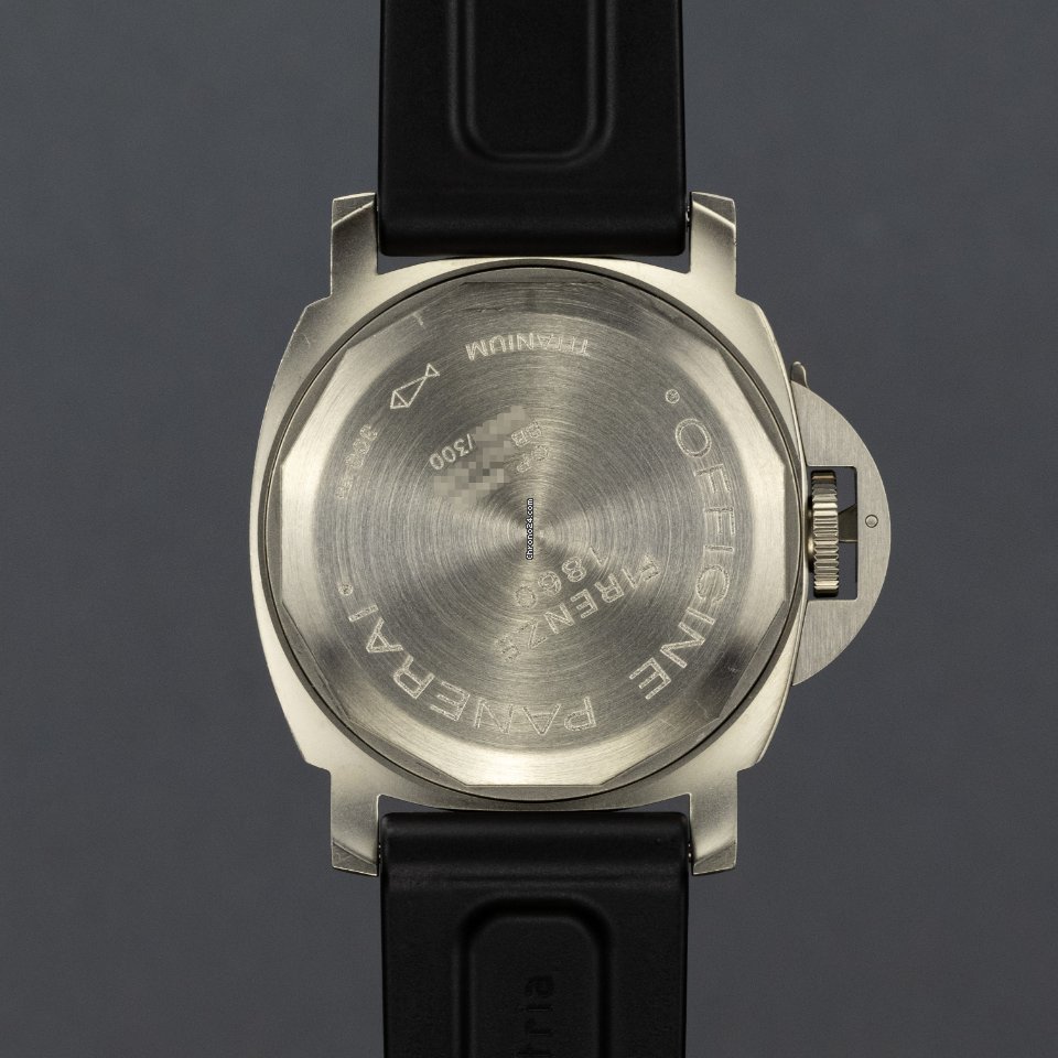 IMG_9081 Panerai Luminor Marina Mens watch Unisex Automatic Titanium PAM 00056 Replica 4