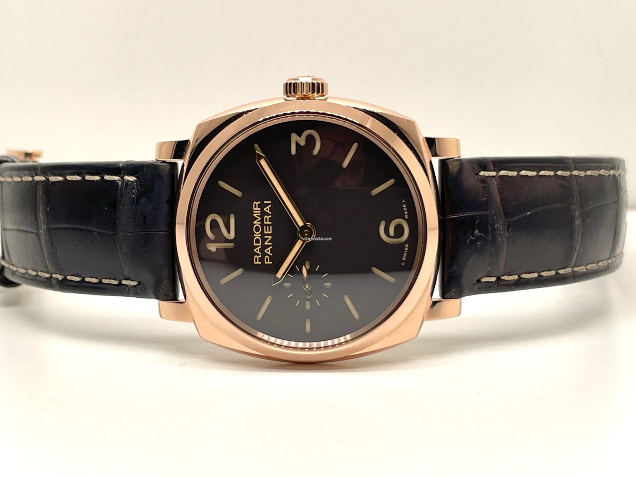 Panerai Radiomir 1940 Manual winding Rose gold PAM00513 Replica 4