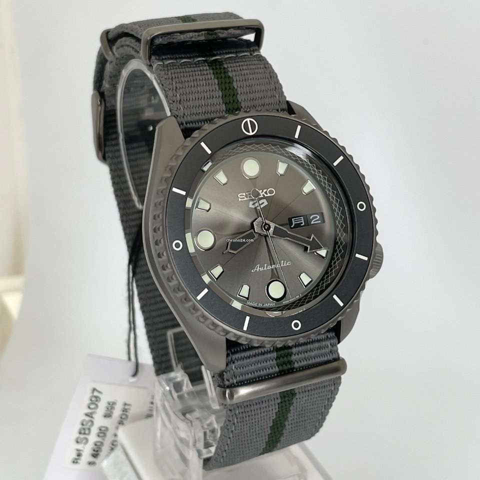 Seiko 5 Sports Mens watch Unisex Automatic Steel SBSA097 Replica 4