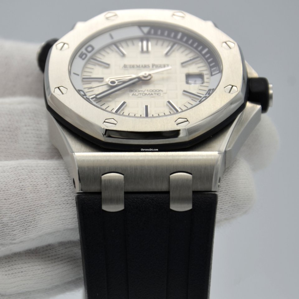 IMG_9081 Audemars Piguet Royal Oak Offshore Diver Mens watch Unisex Automatic Steel 15710ST.OO.A002CA.02 Replica 4