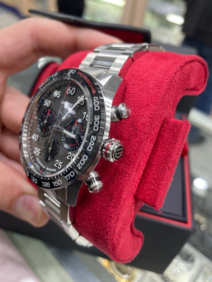 TAG Heuer Carrera Porsche Chronograph Special Edition Mens watch Unisex Automatic Steel CBN2A1F.BA0643 Replica 4