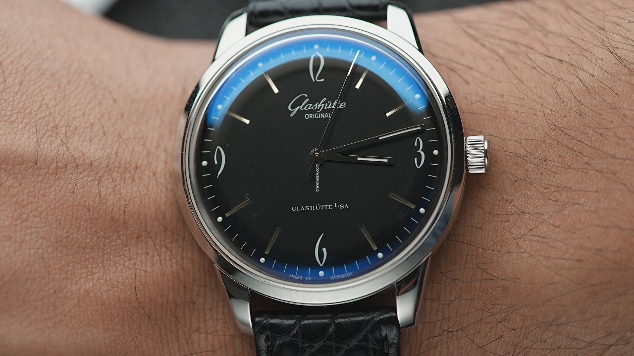 IMG_9081 Glashutte Original Sixties Mens watch Unisex Automatic Steel 39-52-04-02-04 Replica 4