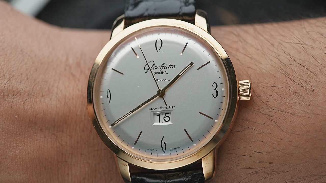 IMG_9081 Glashutte Original Sixties Panorama Date Mens watch Unisex Automatic Rose gold 39-47-01-01-04 Replica 4