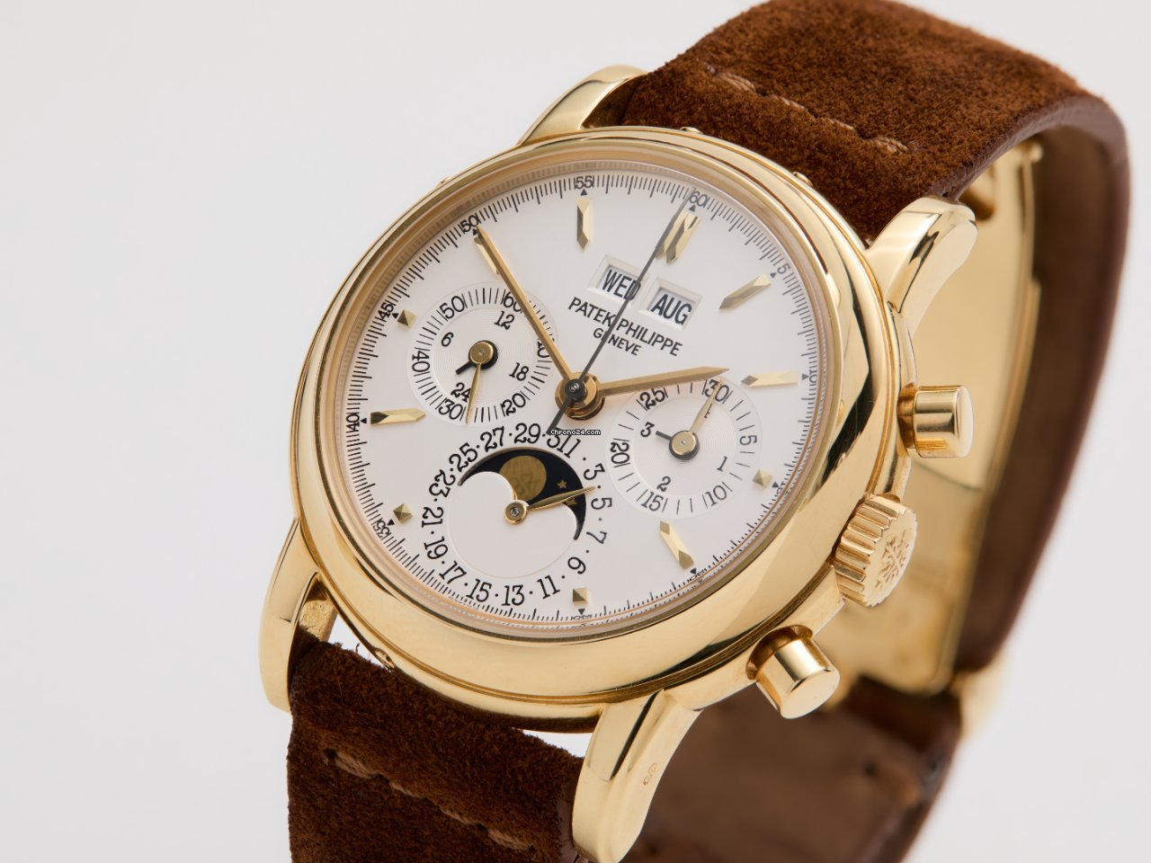 IMG_9081 Patek Philippe Perpetual Calendar Chronograph Yellow gold 3970EJ Replica 4