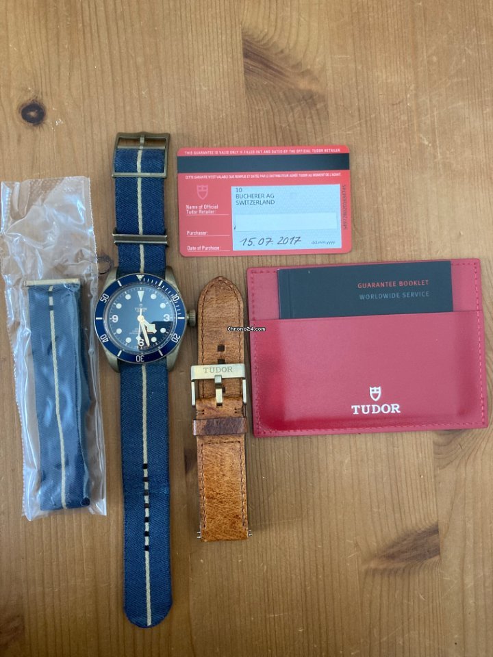 IMG_9081 Tudor Black Bay Bronze Mens watch Unisex Automatic Bronze Special Edition 79250BB Replica 4