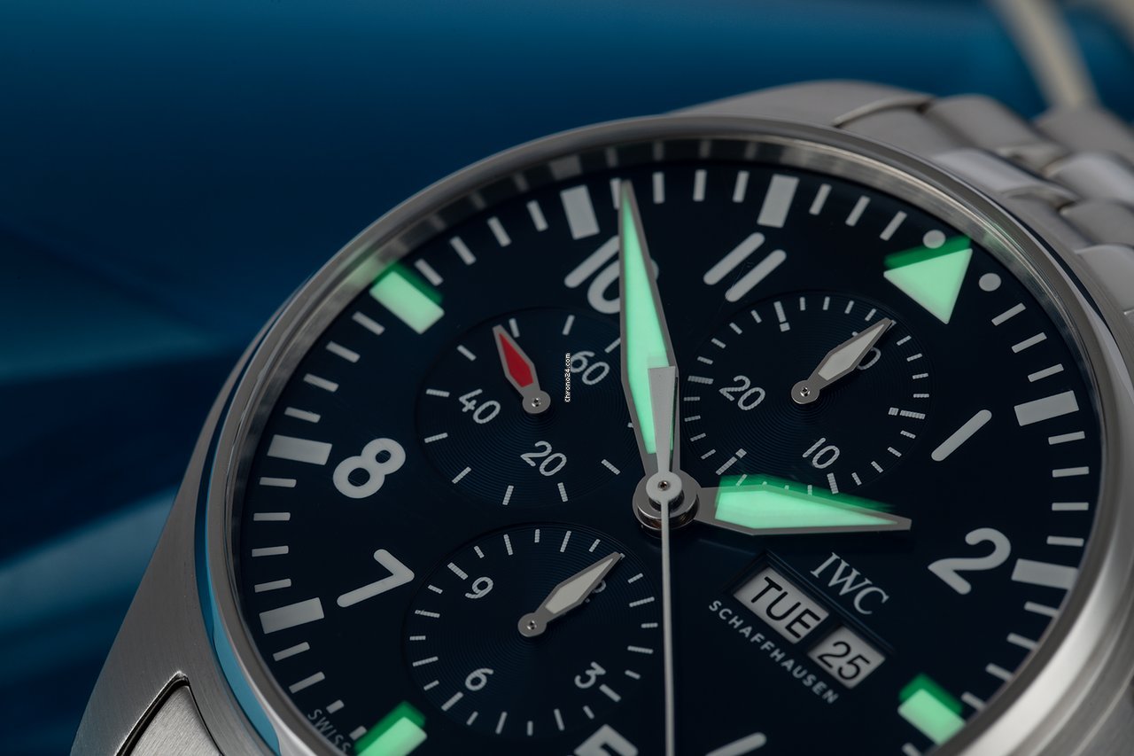 IMG_9081 IWC Pilot Chronograph Automatic Steel IW377714 Replica 4