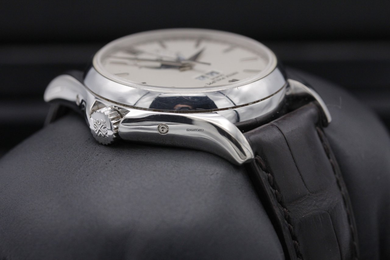 IMG_9081 Patek Philippe Annual Calendar White gold 5125G Replica 4