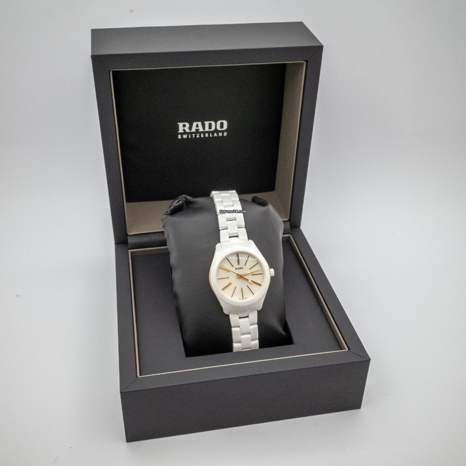 IMG_9081 Rado HyperChrome Womens watch Quartz Ceramic R32323012 Replica 4