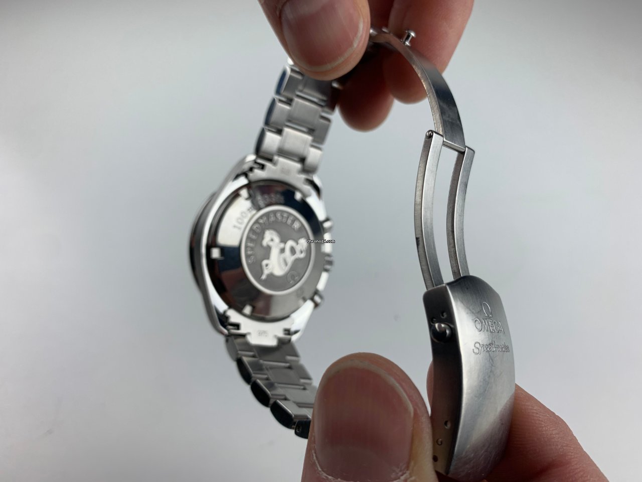 Omega Speedmaster Date Mens watch Unisex Automatic Steel 32105000 Replica 4
