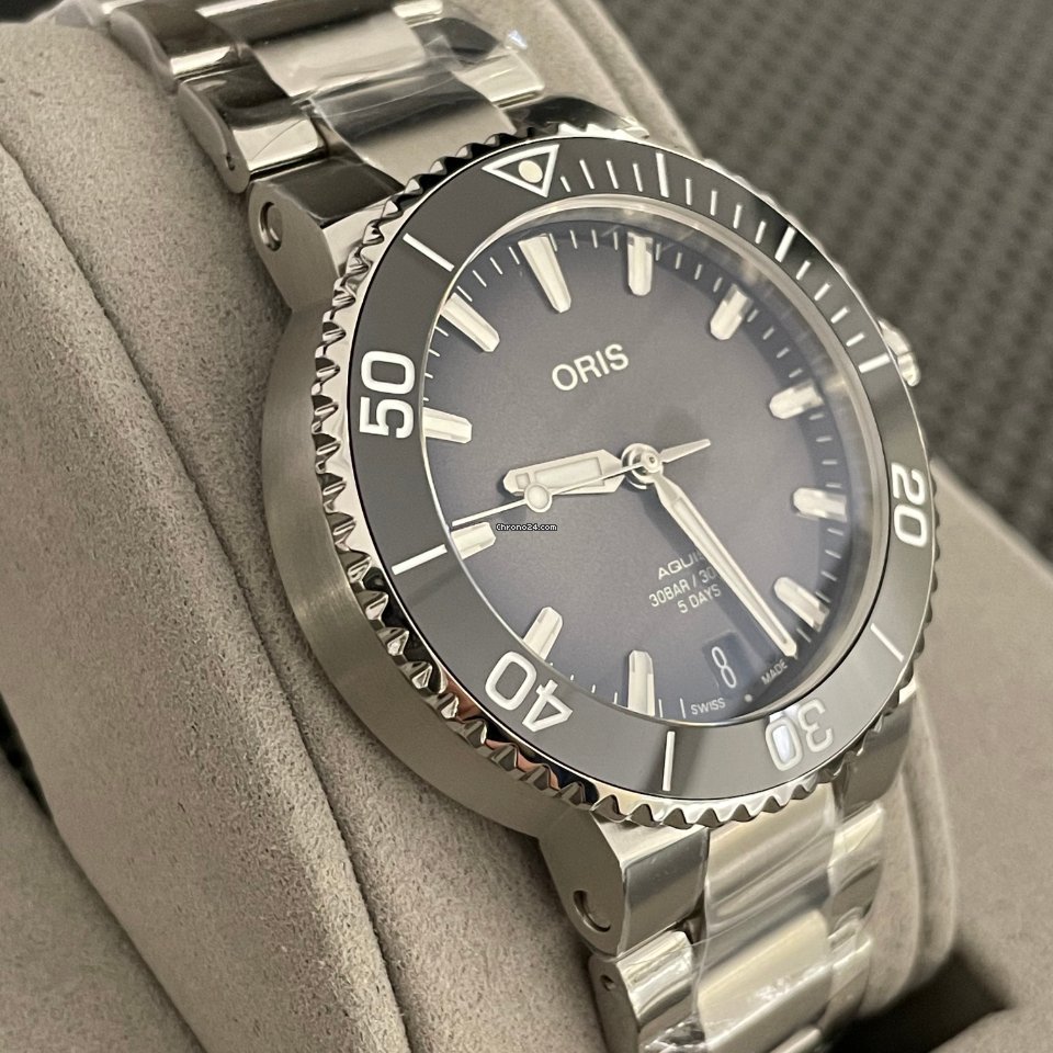Oris Aquis Date Mens watch Unisex Automatic Steel 01 400 7769 4154 07 8 22 09PEB Replica 4