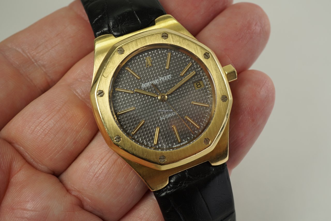 Audemars Piguet Royal Oak Mens watch Unisex Automatic Yellow gold 14800BA Replica 4