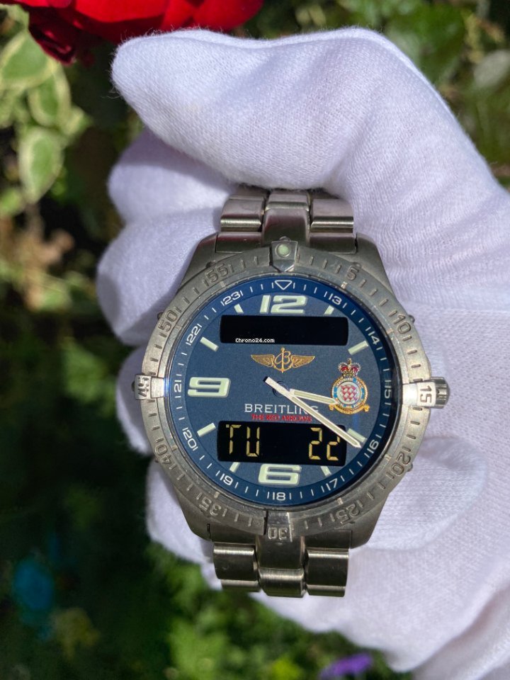 IMG_9081 Breitling Aerospace Mens watch Unisex Quartz Titanium E75362 Replica 4