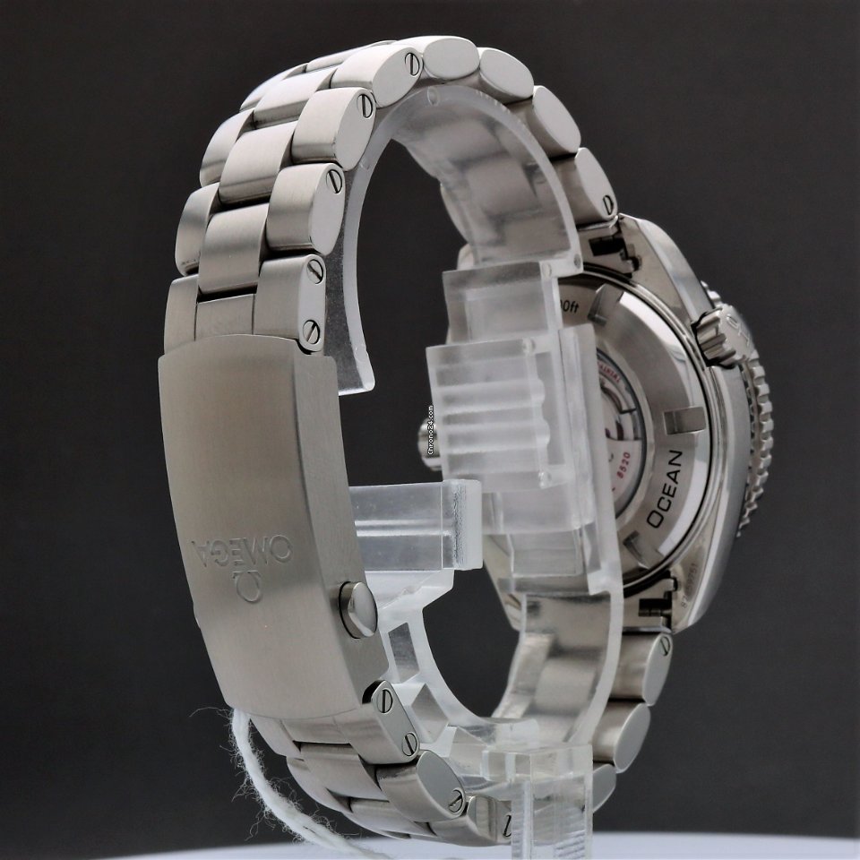 Omega Seamaster Planet Ocean Mens watch Unisex Automatic Steel 232.30.38.20.01.001 Replica 4