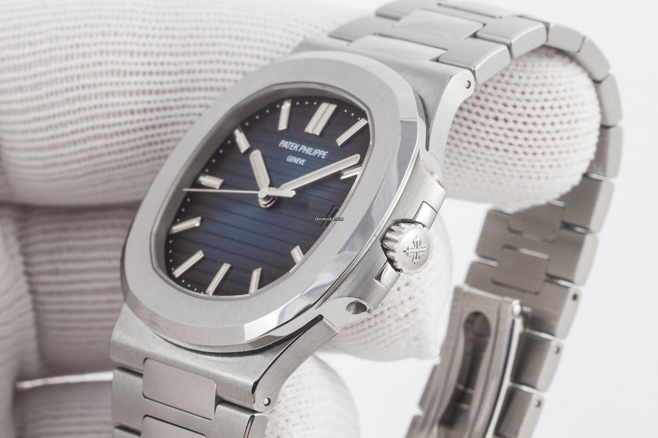 IMG_9081 Patek Philippe Nautilus Mens watch Unisex Automatic Steel 5711 1A-010 Replica 4