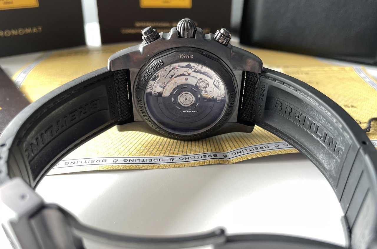 IMG_9081 Breitling Chronomat 44 Blacksteel Mens watch Unisex Automatic Steel MB0111C3 BE35 253S Replica 4