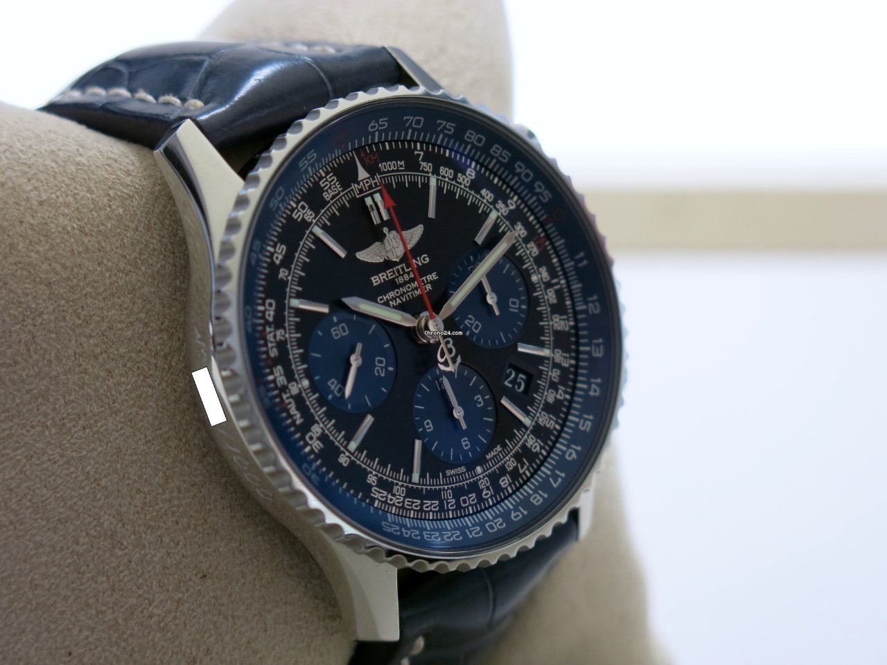 IMG_9081 Breitling Navitimer 01 Mens watch Unisex Automatic Steel AB012116 BE09 Replica 4