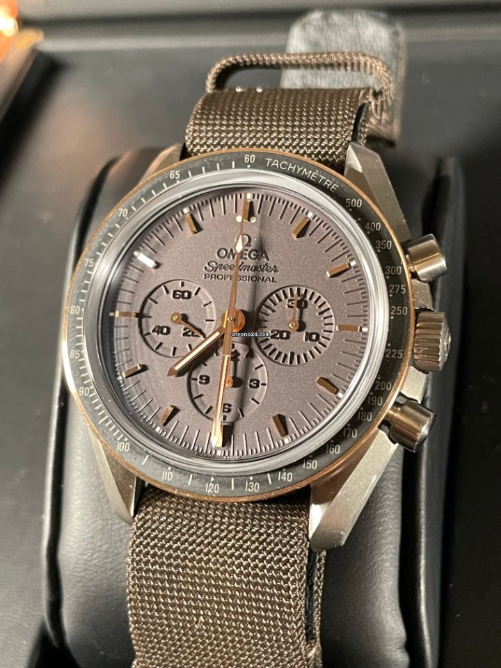 IMG_9081 Omega Speedmaster Professional Moonwatch Mens watch Unisex Manual winding Titanium 311.62.42.30.06.001 Replica 4