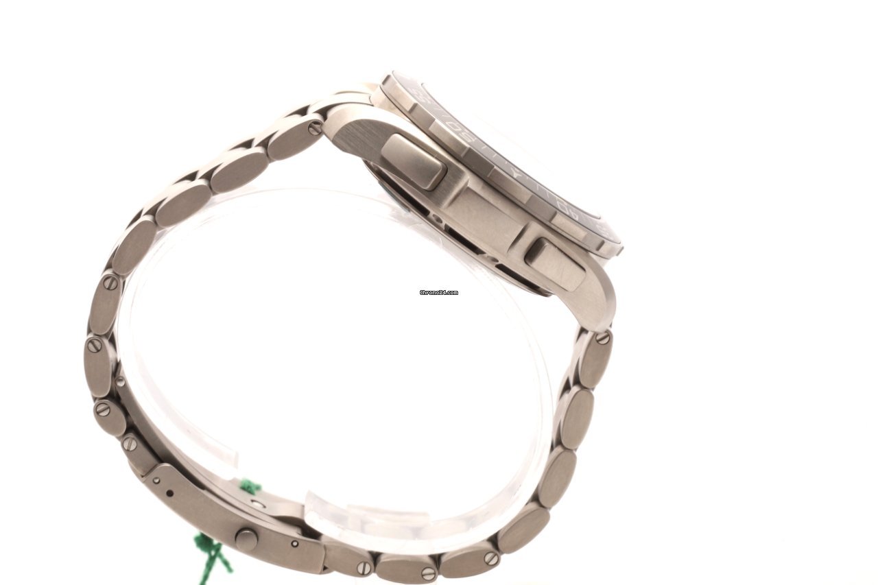 IMG_9081 Omega Speedmaster Skywalker X-33 Mens watch Unisex Quartz Titanium 318.90.45.79.01.001 Replica 4