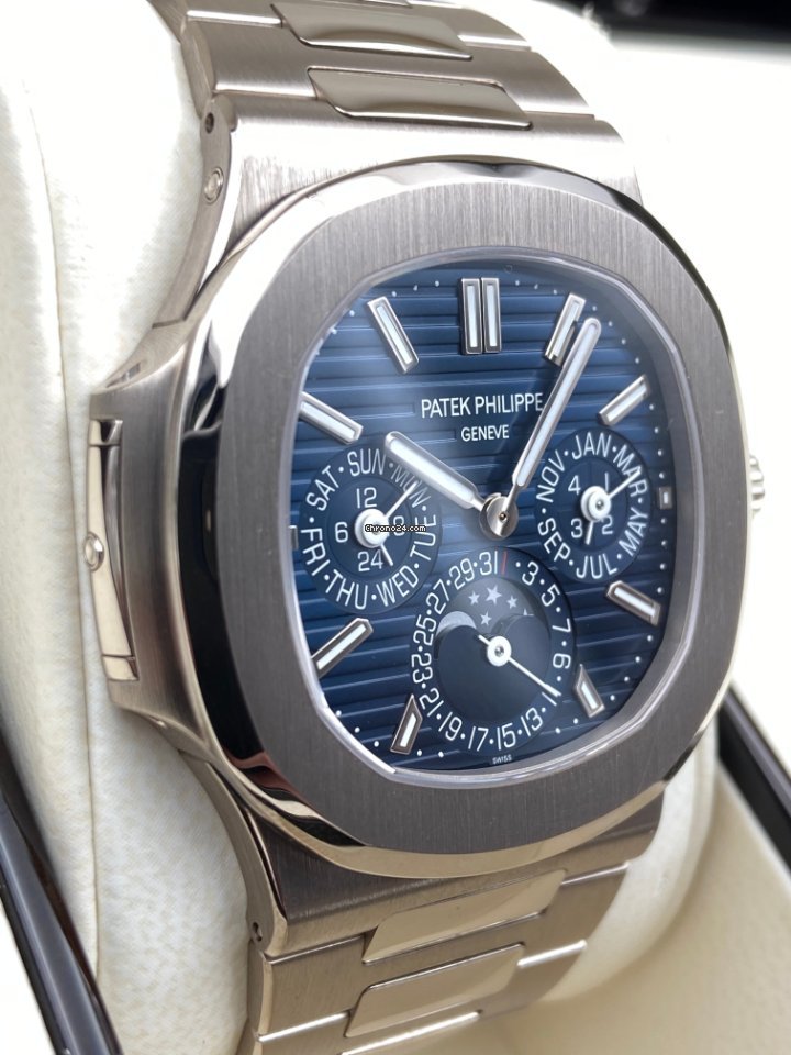 IMG_9081 Patek Philippe Nautilus Mens watch Unisex Automatic White gold 5740 1G-001 Replica 4